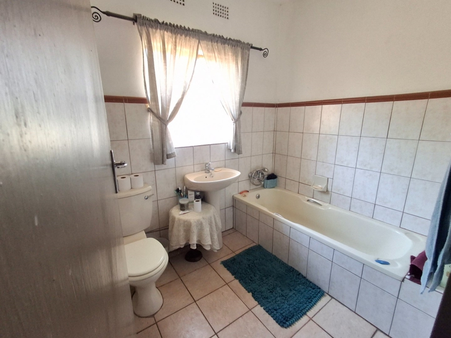 3 Bedroom Property for Sale in Sasolburg Ext 11 Free State